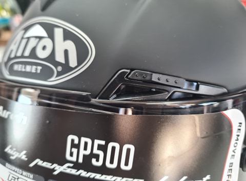 Kask integralny na sporta AIROH GP500 czarny mat