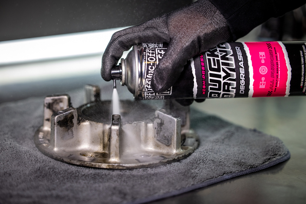 Muc-Off 20403 - Szybkoschnący odtłuszczacz pod wysokim ciśnieniem - 750ml