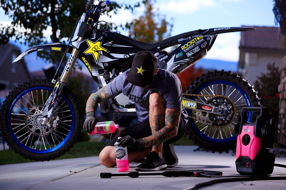 Muc-Off 664-CTJ Biodegradowalny płyn do mycia z nanotechnologią